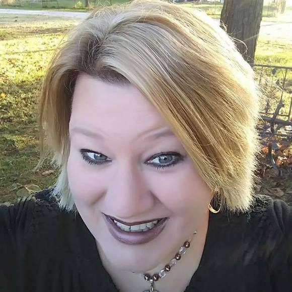 Meet your Posher, Brandy - Picture 1 of 1